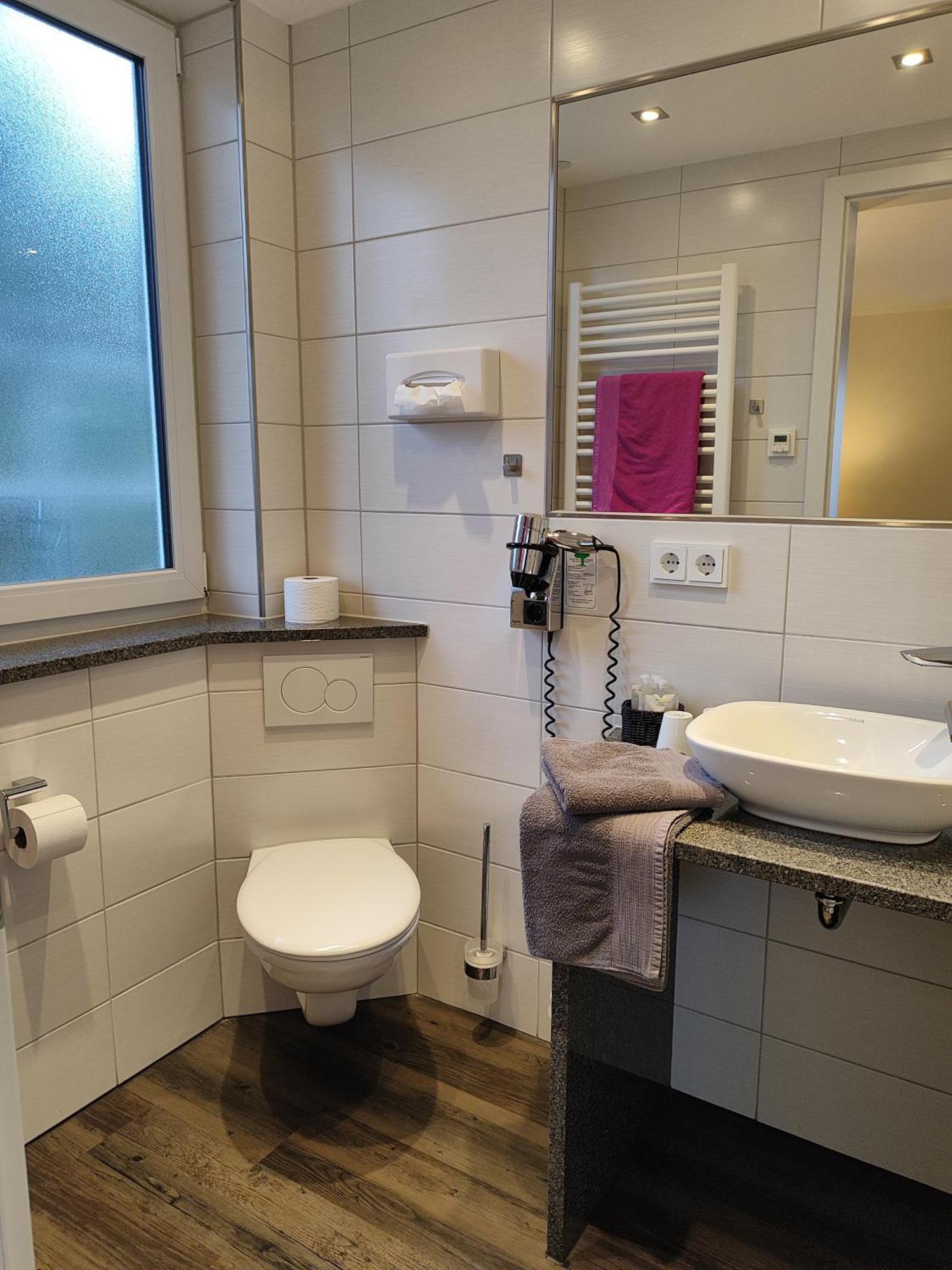 Hotel Gaestehaus Stock Zimmer Trueffeleckle Friedrichshafen Exterior photo